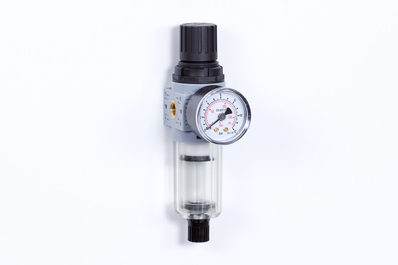 Szűrő-szabályzó egység