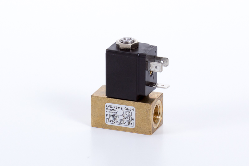 EAV-211-A | NC | rugó-visszaállítással | mini kivitel