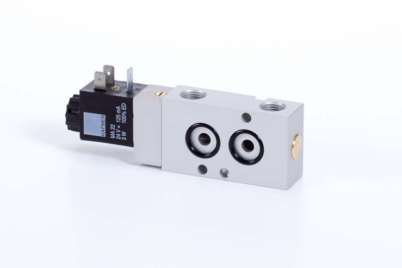 3/2 rugó-visszaállítással