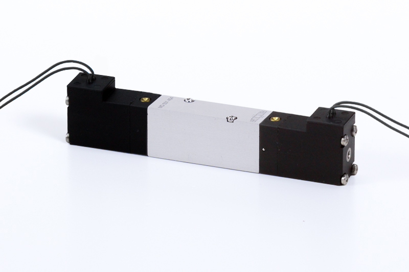 MD 531 404 - 24 DC L