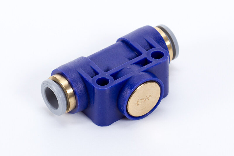 VNR-958 | dugaszolható csatlakozóval