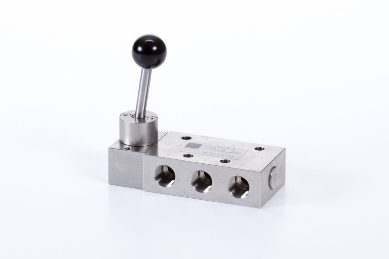 Kézi, billenőkaros