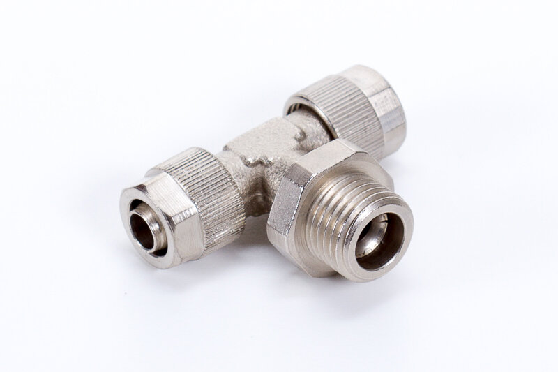 121M | T-csatlakozó