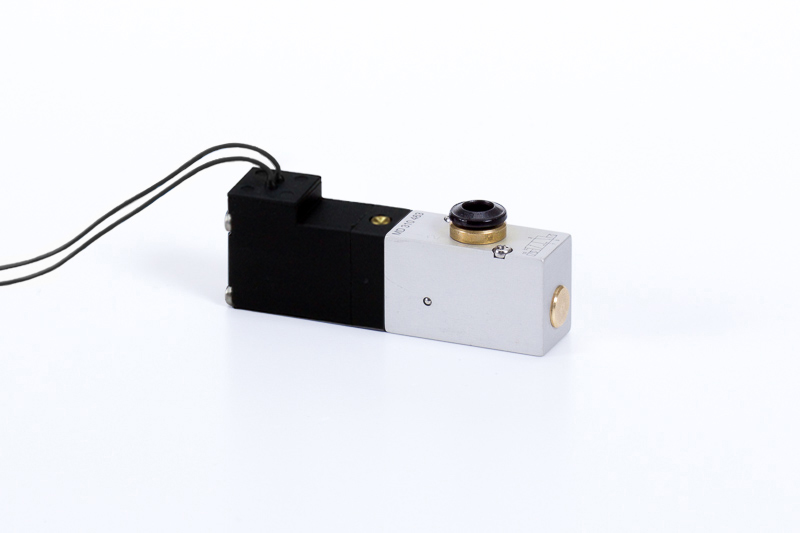 MD 310 463 - 24 DC L