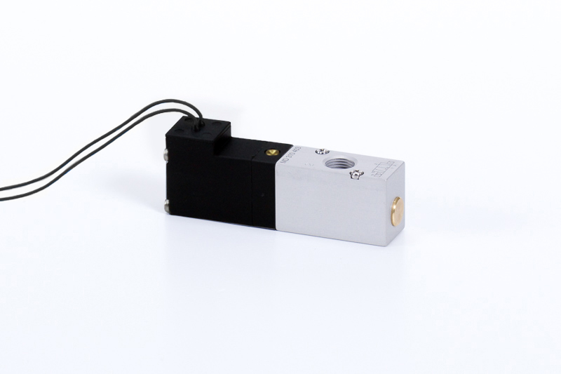 MD 310 403 - 24 DC L