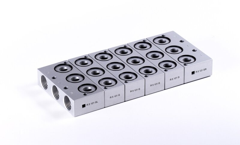 R 5 121 GR