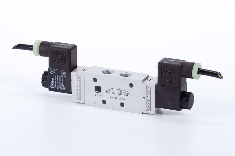 5/3 középállásban leszellőztetett